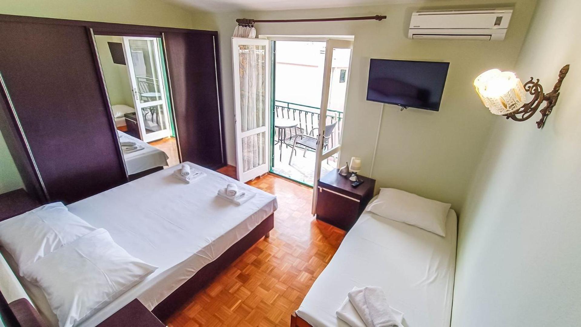 Apartments Ines - 15 Meters From The Beach Promajna Εξωτερικό φωτογραφία
